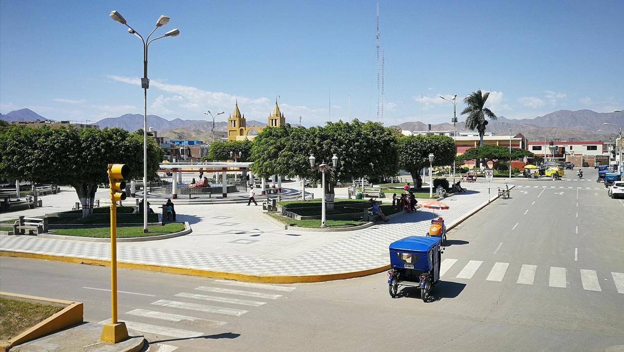 Hospedaje De Los Reyes Huarmey Buitenkant foto